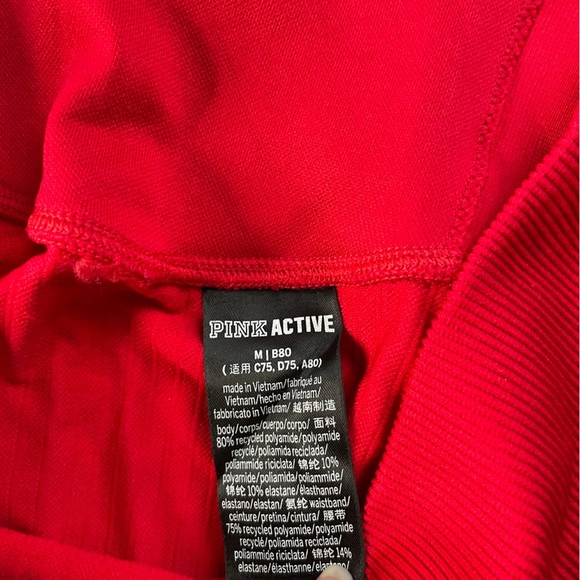 Victoria’s Secret PINK red compression leggings 21” size medium - Picture 11 of 11